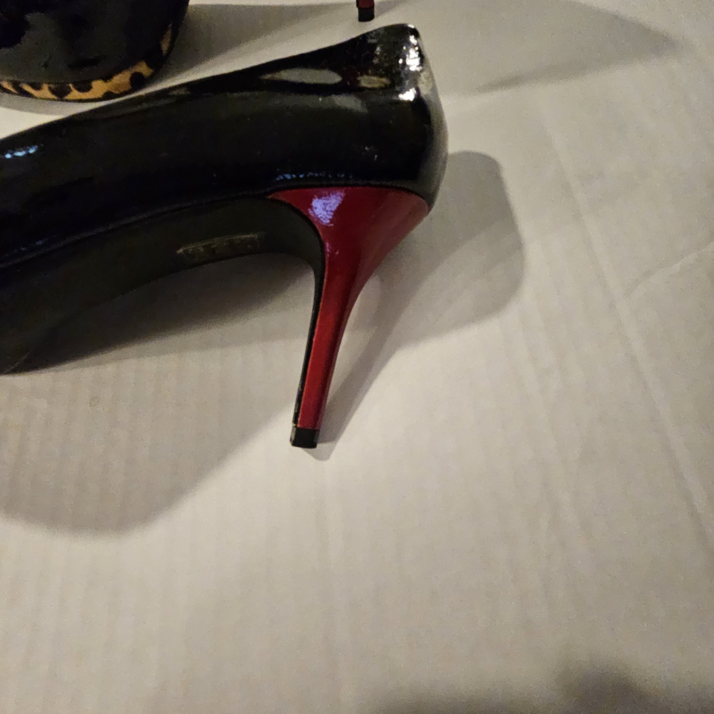 J. Renee Chic Black Patent Leather Heels - Picture 7 of 11